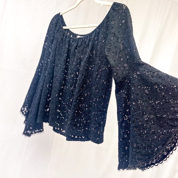 Women's Lace Boho Over Sized Bell Sleeve Shirt Eyelet Pattern Red Haute Brand S - Picture 4 of 14